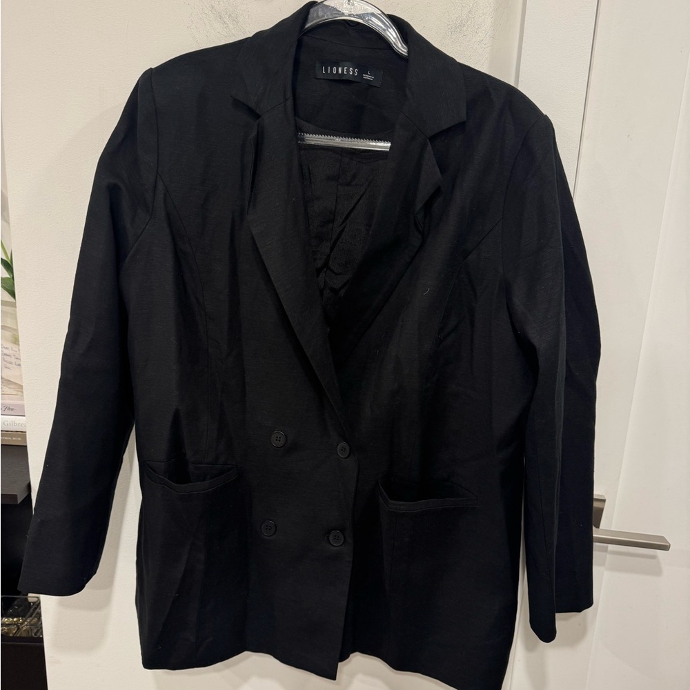 Lioness Classic Black Blazer